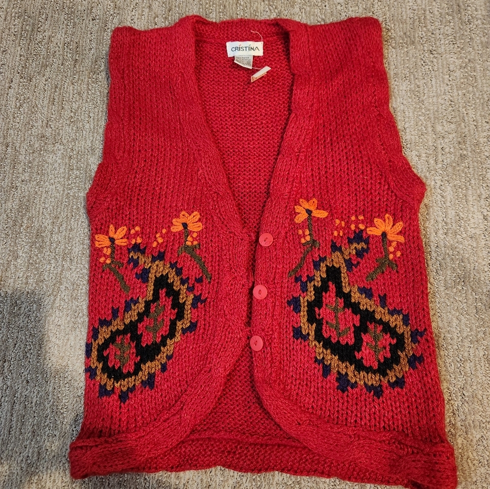 Vintage Red Sweater Vest with Floral Embroidery